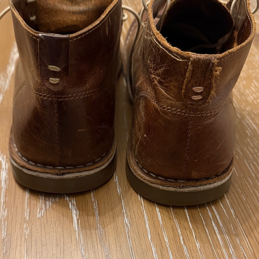 Men's Michael Shannon Chukka Boots - Picture 9 of 10